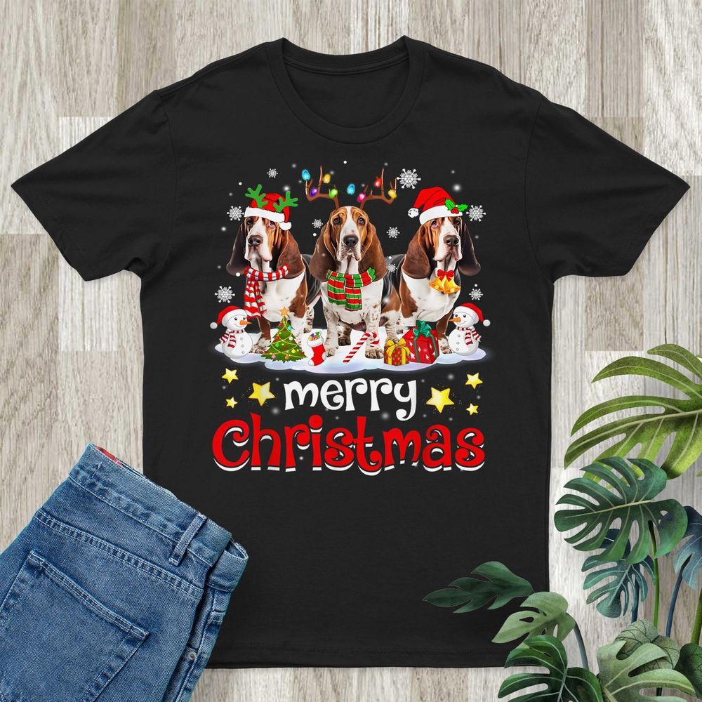Basset Hound Christmas With Decorations Xmas Shirt Unisex Standard T-Shirt black s